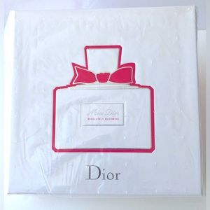 Miss Dior Gift Box